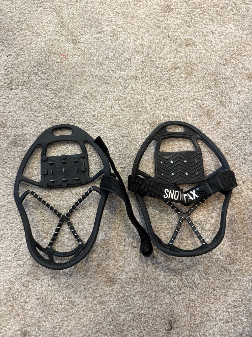 SnowTrax Black Kids Ice Traction Grips with Adjustable Straps